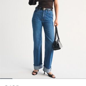 Abercrombie & Fitch Women's Straight Leg Blue Jeans (90’s Relaxed)